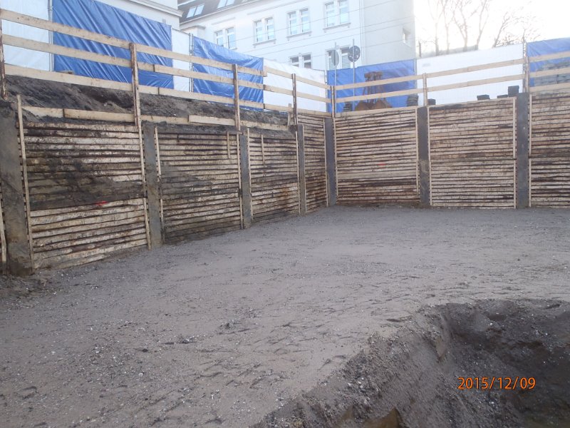 PC090036