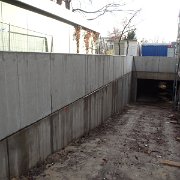 PC040002